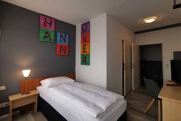 Standard Zimmer mit Einzelbett im Budget Hotel in Hannover